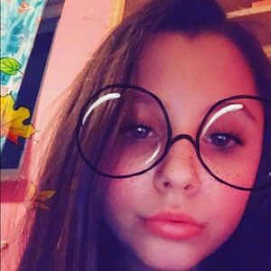 Meet your Posher, Mckenzie